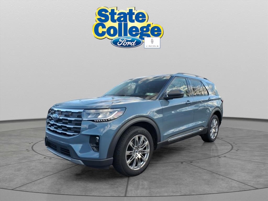2025 Ford Explorer Active's photo