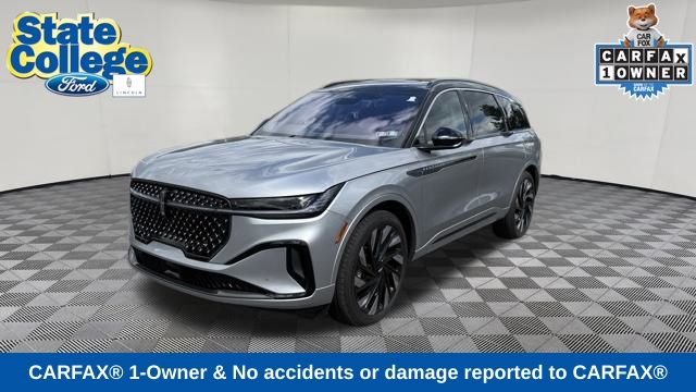 2025 Lincoln Nautilus Black Label AWD's photo