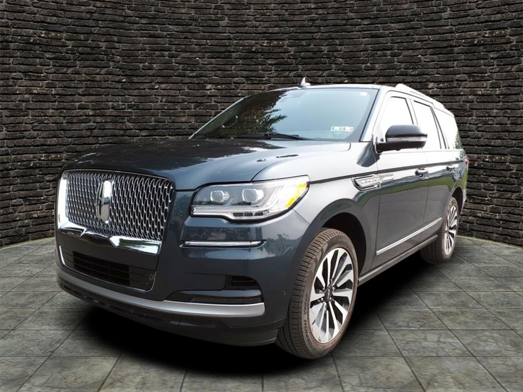 2022 Lincoln Navigator in Manhattan Green Revealed 