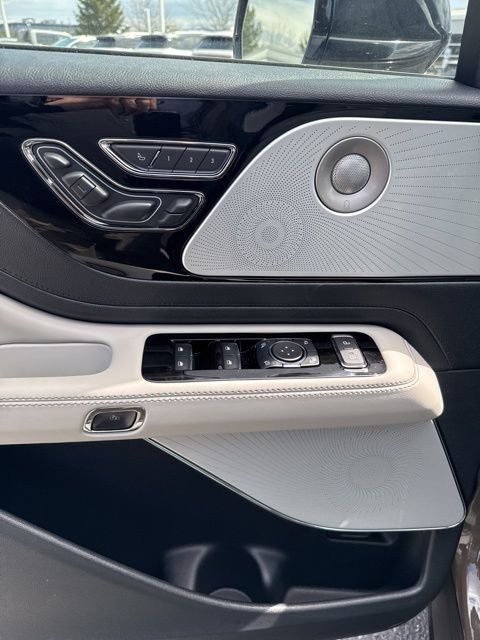 2026 Lincoln Aviator Reserve - Photo 11