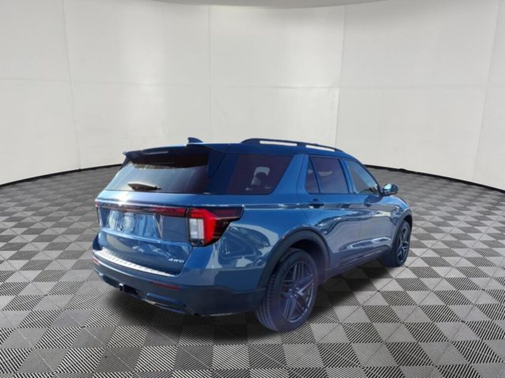Used 2025 Ford Explorer ST-Line SUV