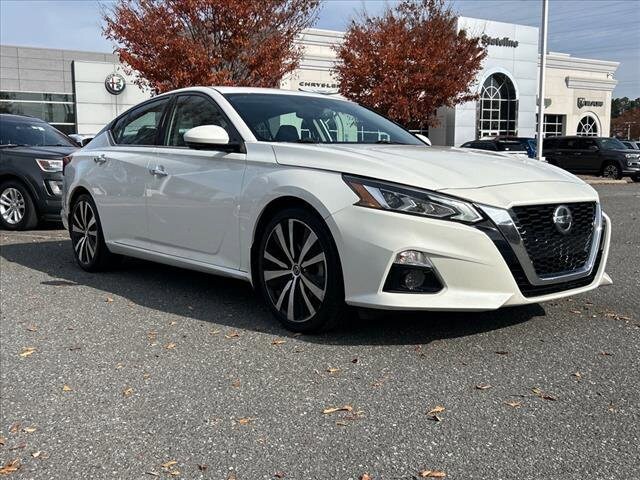 2020 Nissan Altima 2.5 Platinum photo 3