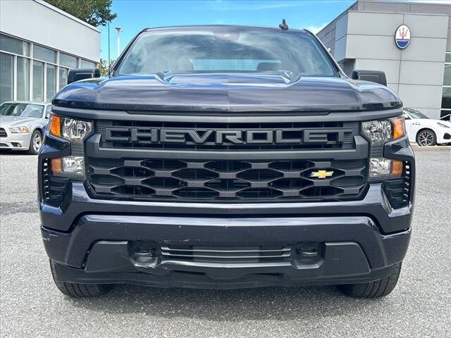 2023 Chevrolet Silverado 1500 Custom photo 2