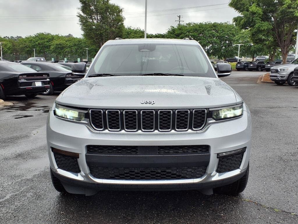 2021 Jeep Grand Cherokee Limited photo 2