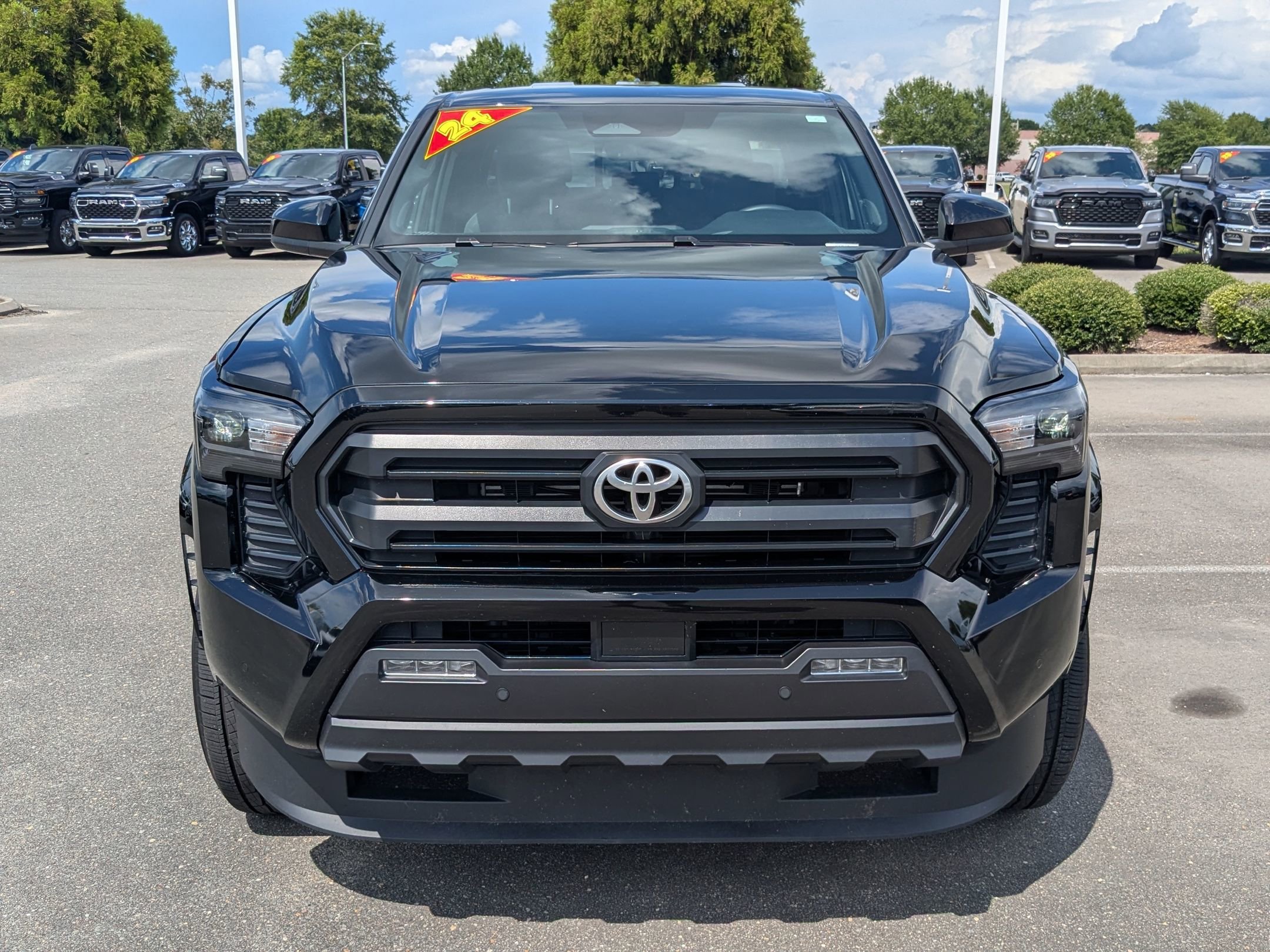 2024 Toyota Tacoma SR5 photo 2