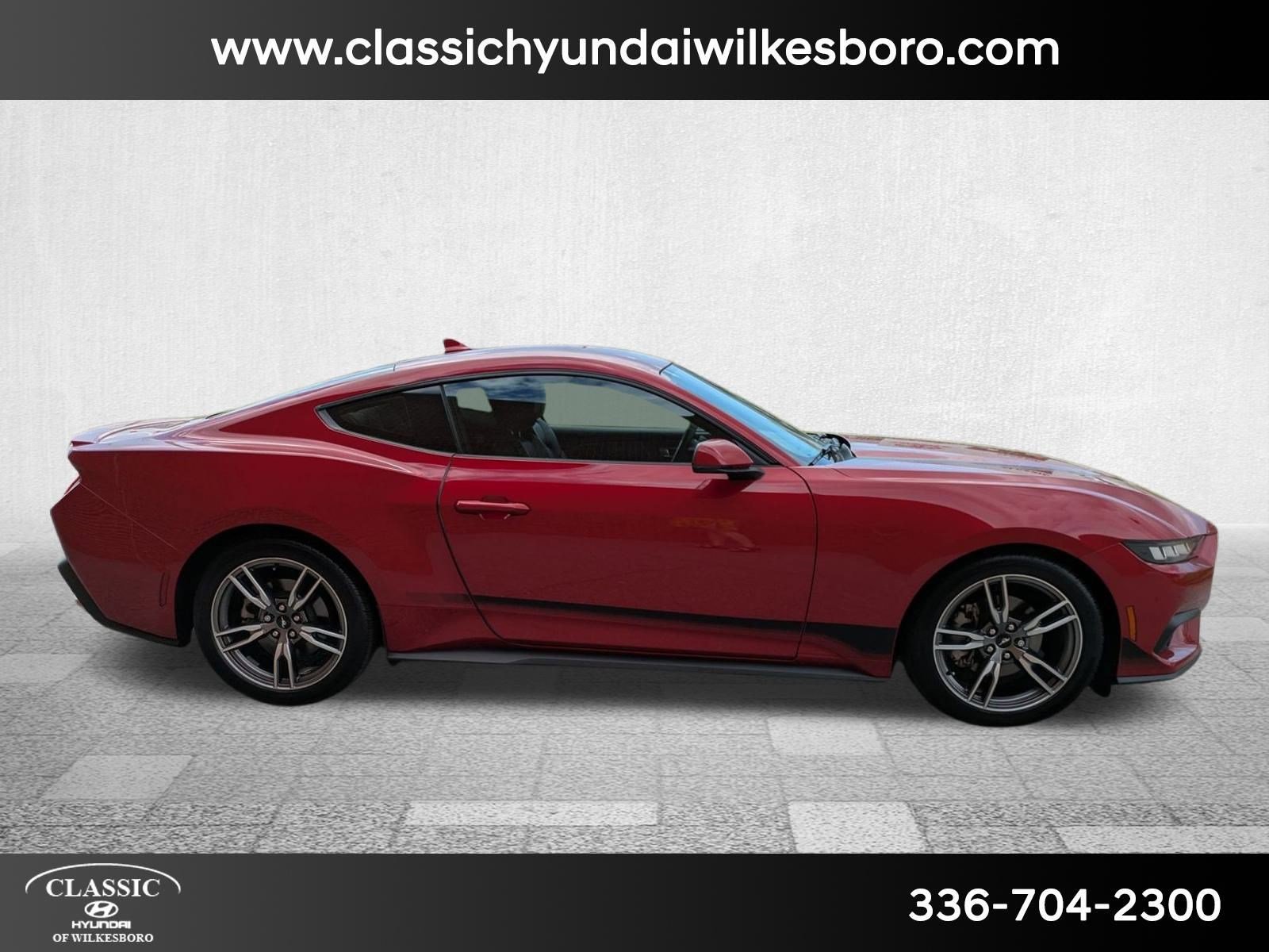 2024 Ford Mustang EcoBoost Premium photo 4
