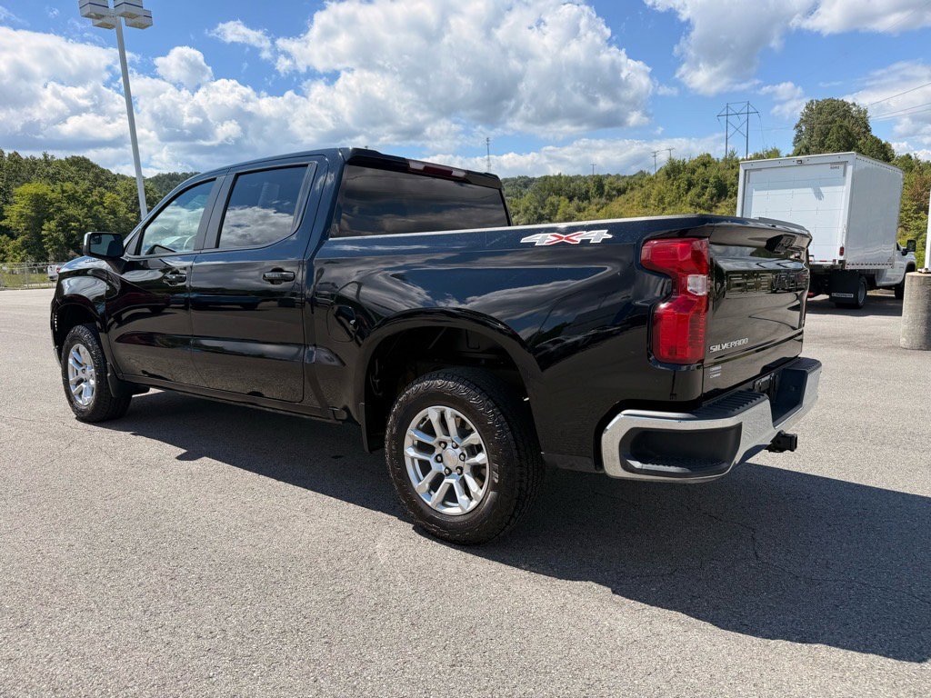 Used 2023 Chevrolet Silverado 1500 LT 4WD Crew Cab 147 LT w/1LT