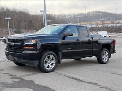 2017 Chevrolet Silverado 1500 Custom 4WD Double Cab 143.5 Custom