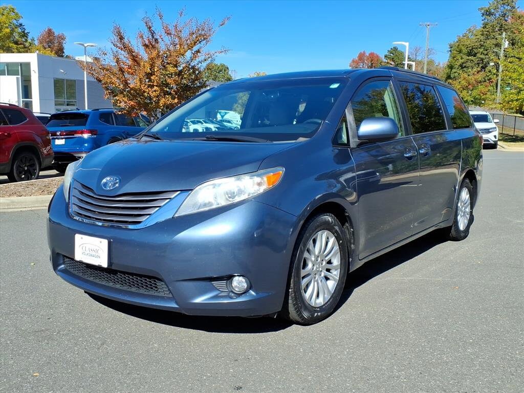Used 2015 Toyota Sienna XLE Van