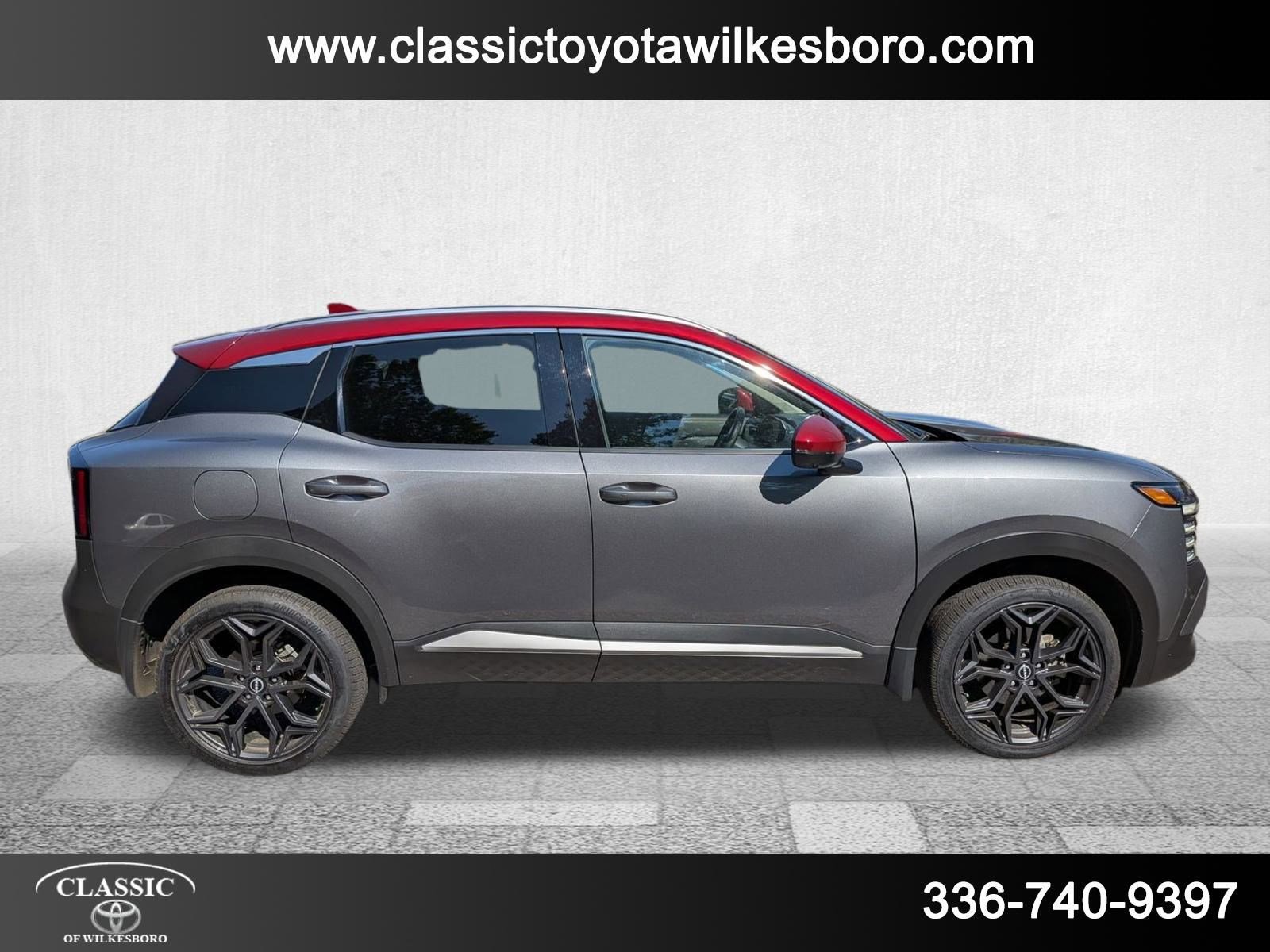 2025 Nissan Kicks SR photo 4