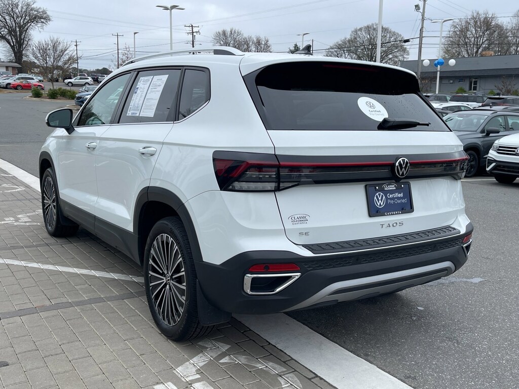 Certified 2025 Volkswagen Taos SE SE FWD