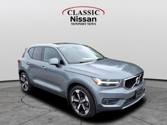 2019 Volvo XC40 Momentum T5 AWD Momentum