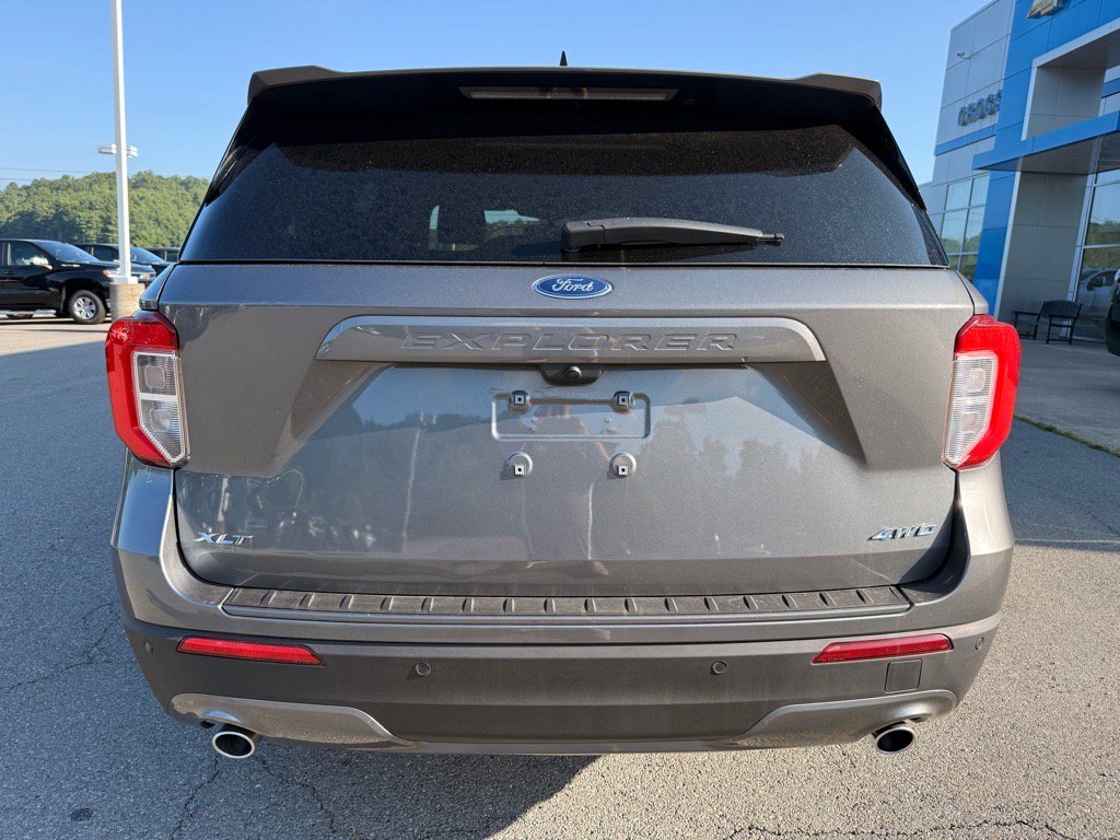 2024 Ford Explorer XLT photo 4