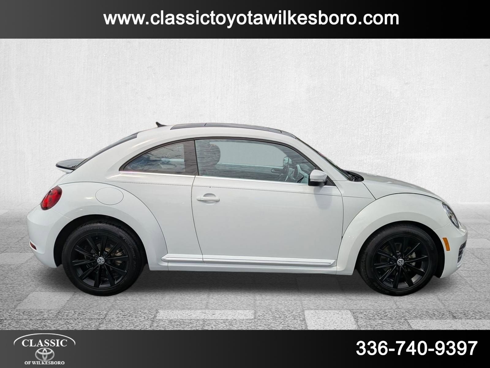 2019 Volkswagen Beetle SE photo 4