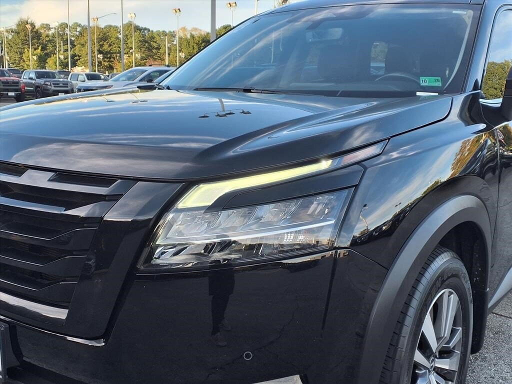 Used 2023 Nissan Pathfinder SL SL 4WD