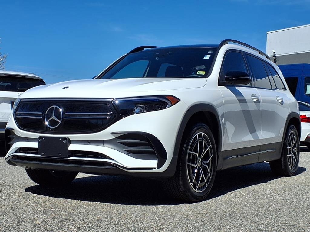 2023 Mercedes Benz EQB 350 4MATIC photo 4