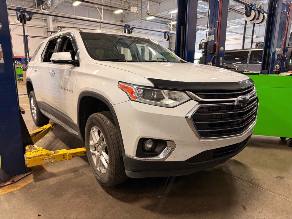2020 Chevrolet Traverse Cloth 1LT photo 2