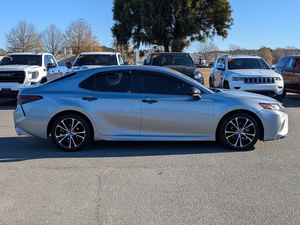 Used 2020 Toyota Camry