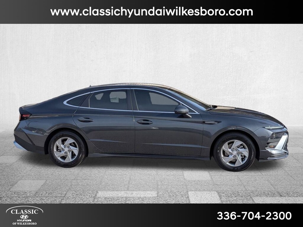 Used 2025 Hyundai Sonata SE SE FWD