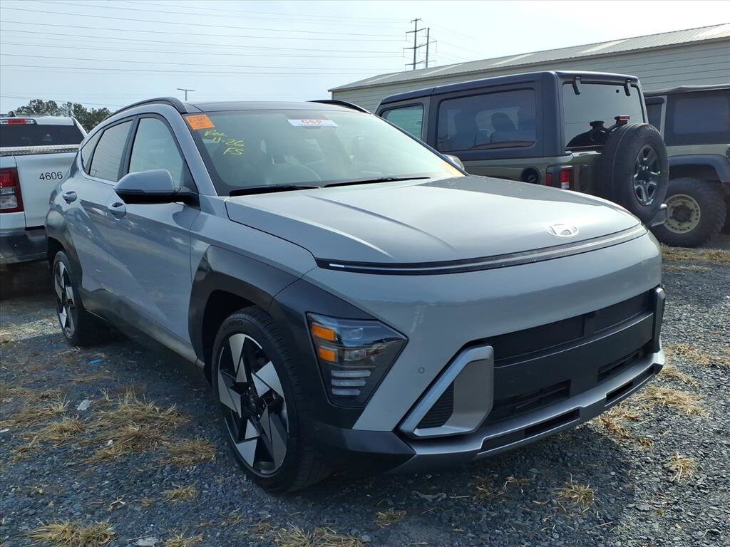Used 2024 Hyundai Kona Limited Limited FWD