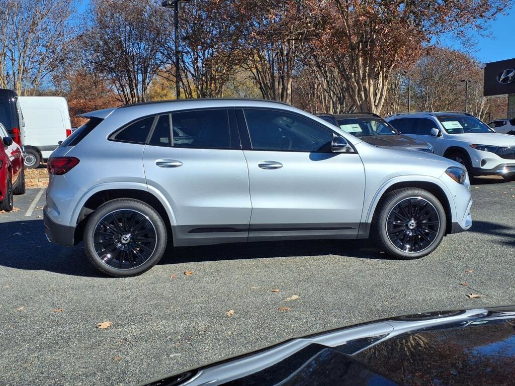 2025 Mercedes Benz GLA 250 photo 4