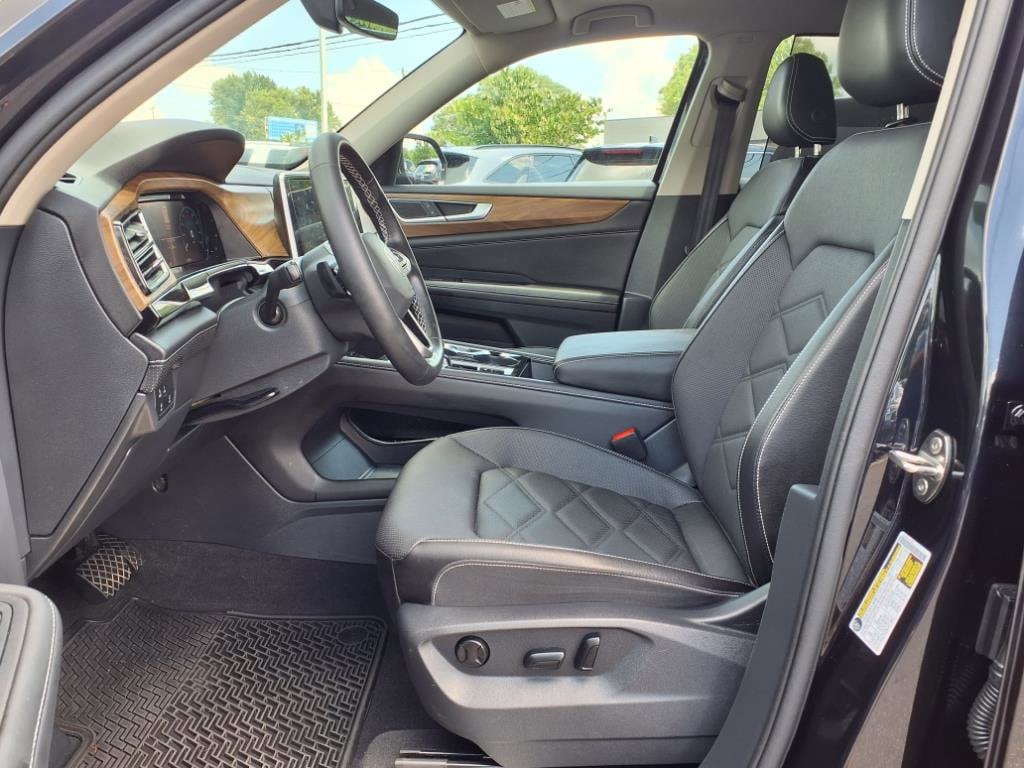 Certified 2024 Volkswagen Atlas 2.0T SE w/Technology 2.0T SE w/Technology FWD