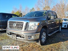 2017 Nissan Titan SV 4x2 Crew Cab SV