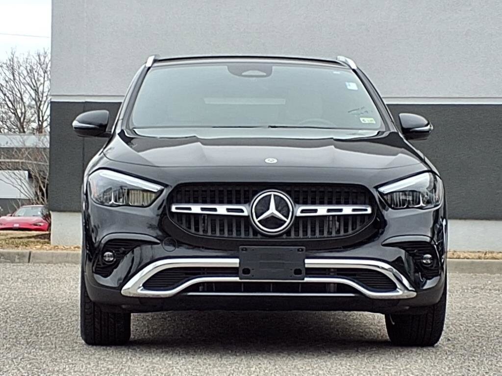 2025 Mercedes Benz GLA 250 4MATIC photo 3