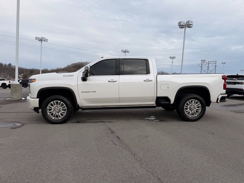 Used 2022 Chevrolet Silverado 2500HD High Country 4WD Crew Cab 159 High Country