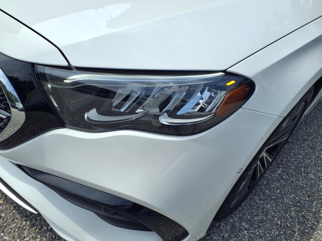 2025 Mercedes Benz E 350 photo 4