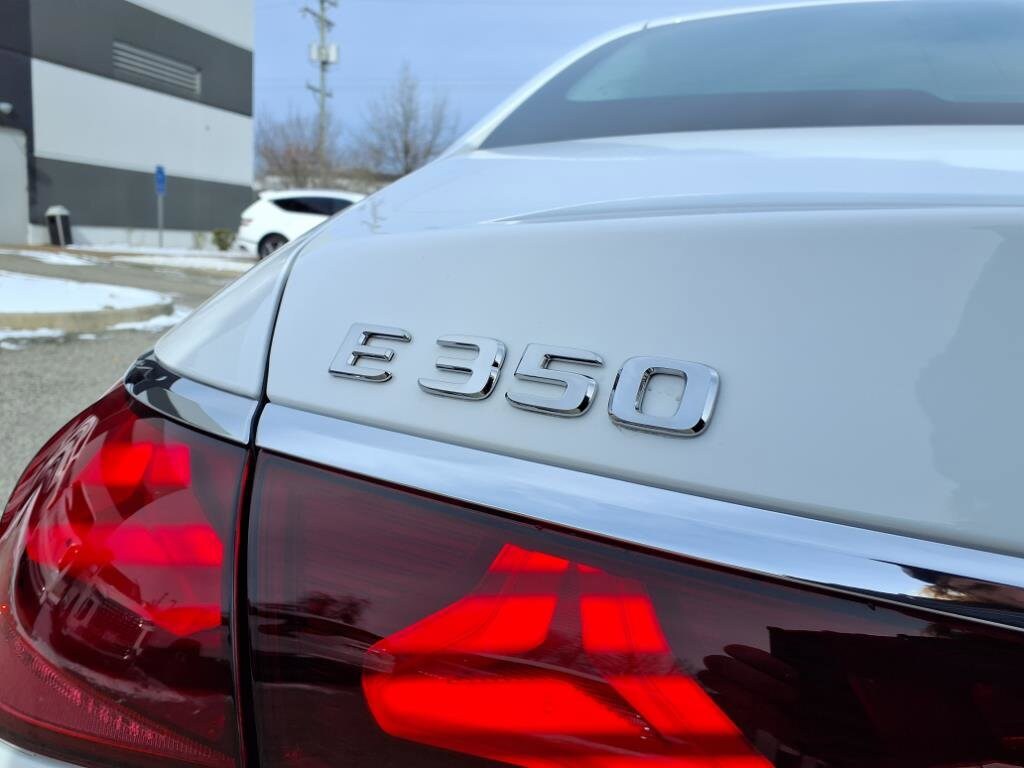 2025 Mercedes Benz E 350 photo 2