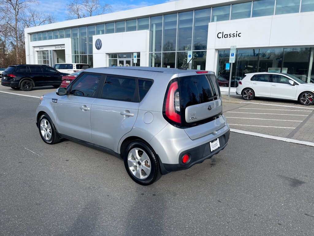 Used 2018 Kia Soul Base Auto