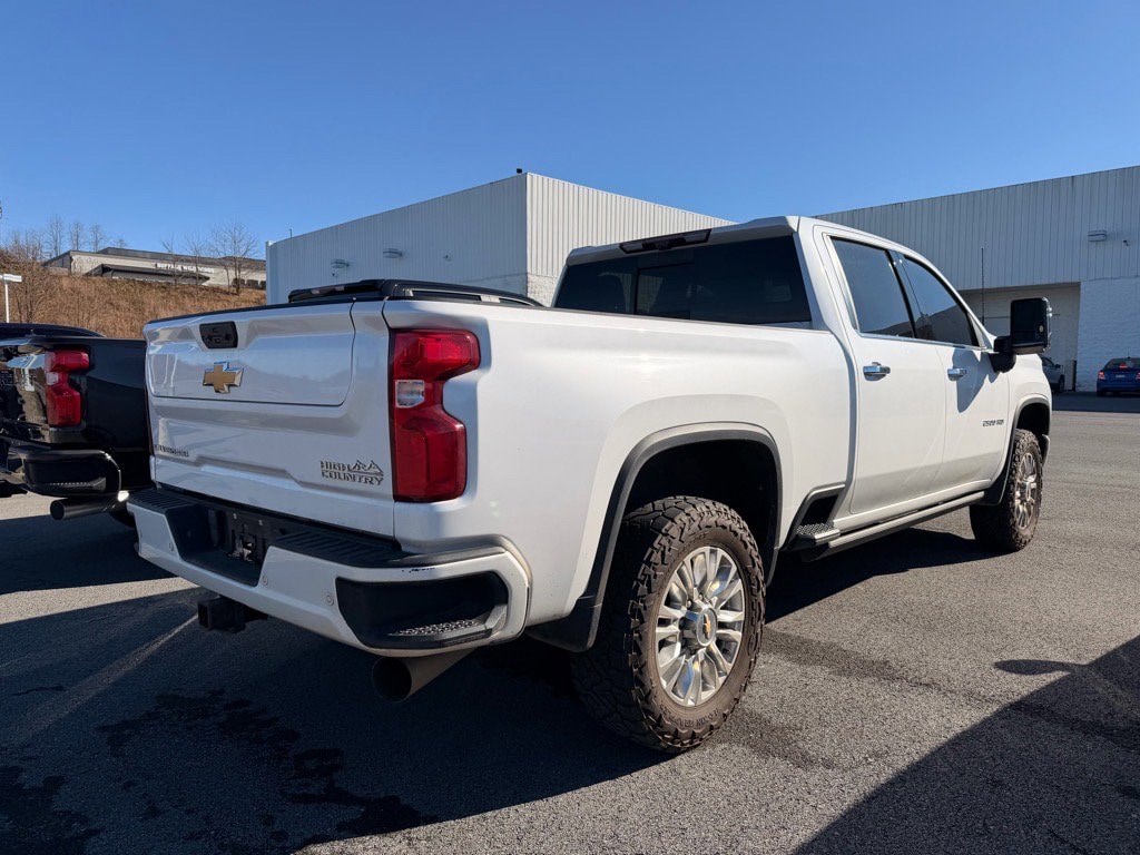 Used 2022 Chevrolet Silverado 2500HD High Country 4WD Crew Cab 159 High Country