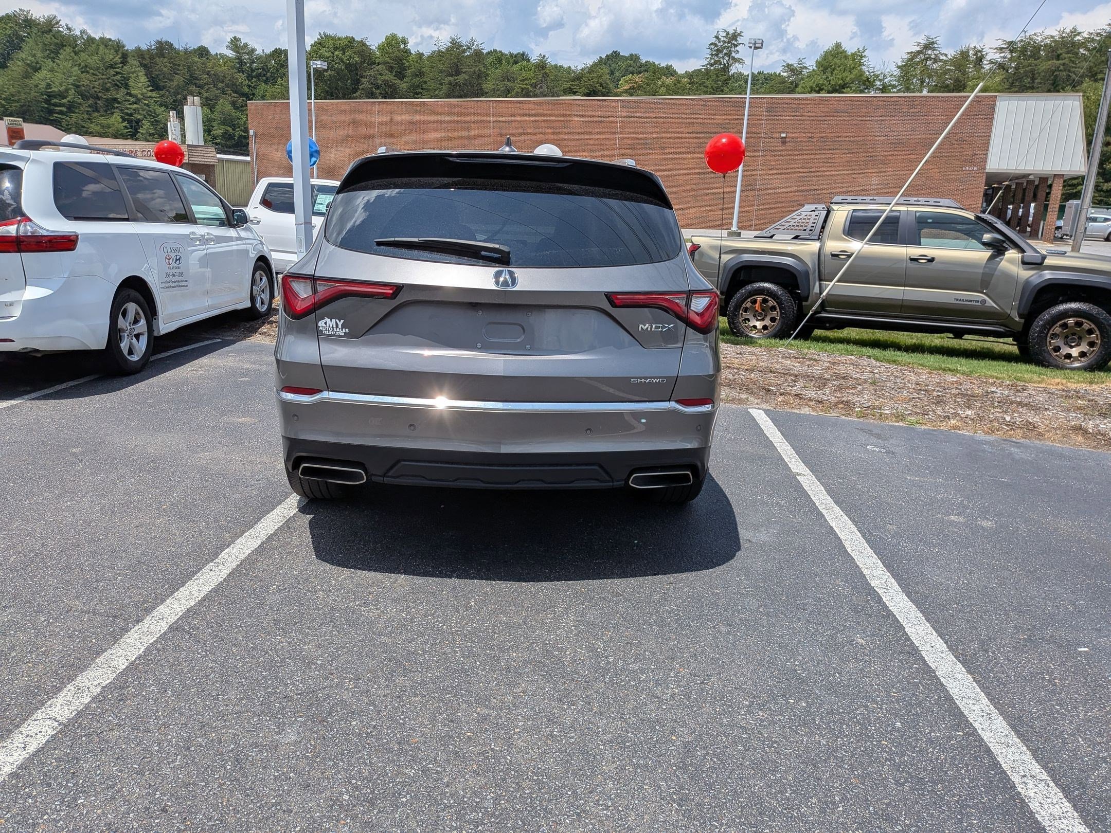 2022 Acura MDX Advance photo 3