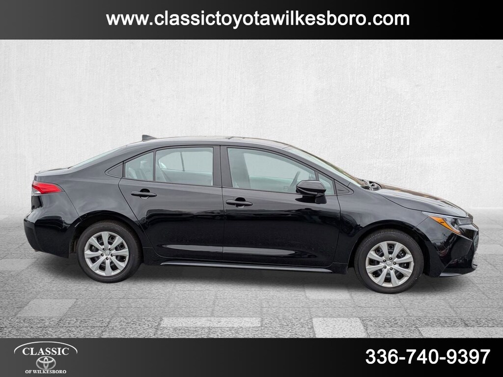 Used 2025 Toyota Corolla LE LE CVT