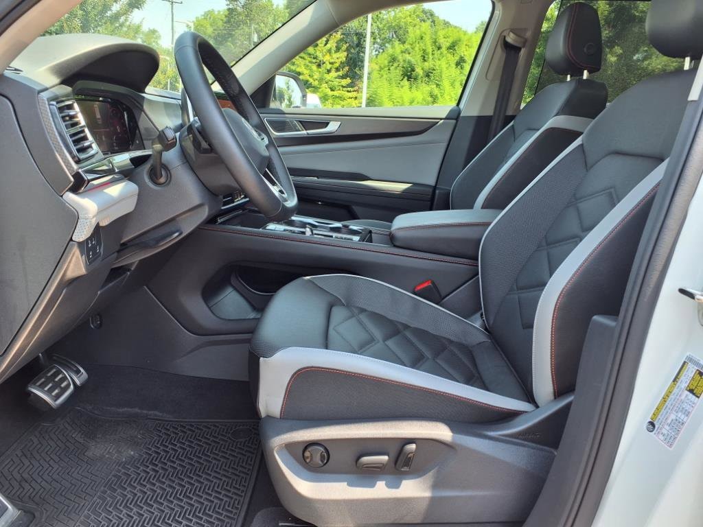 Certified 2025 Volkswagen Atlas 2.0T Peak Edition 2.0T Peak Edition 4MOTION