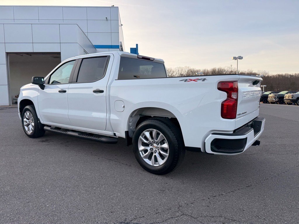 Used 2025 Chevrolet Silverado 1500 Custom 4WD Crew Cab 147 Custom
