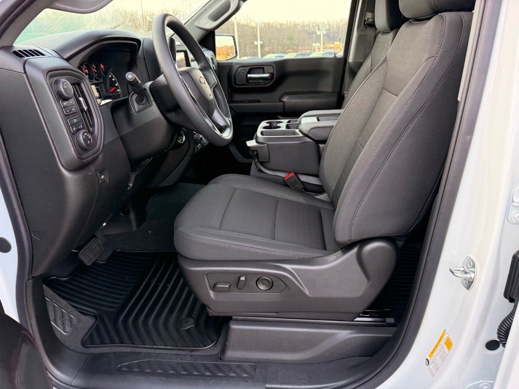 Used 2025 Chevrolet Silverado 1500 Custom 4WD Crew Cab 147 Custom