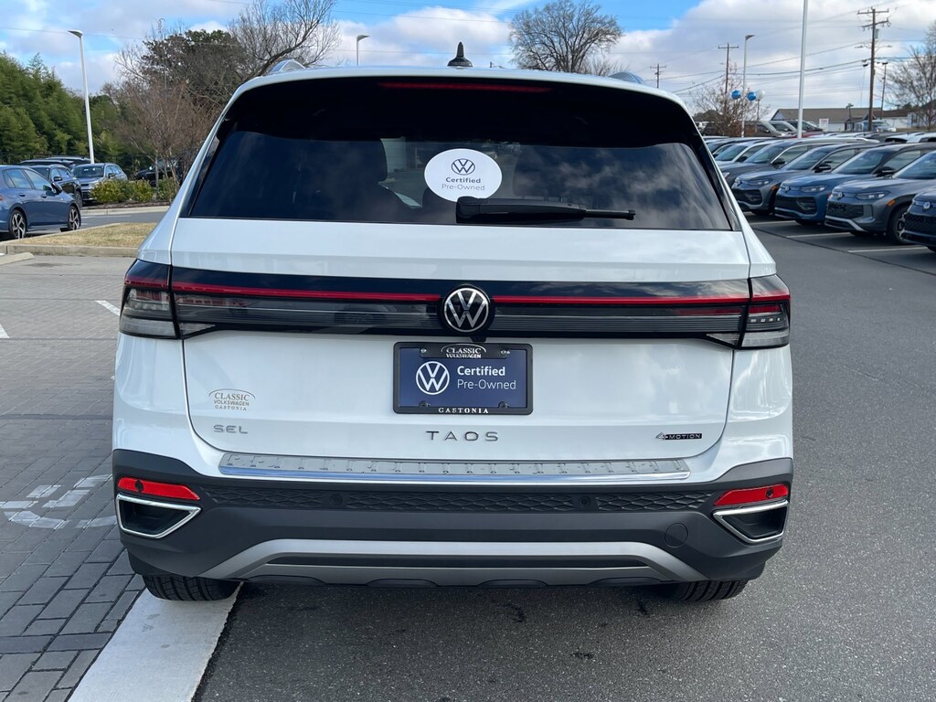 Certified 2025 Volkswagen Taos SEL SEL 4MOTION