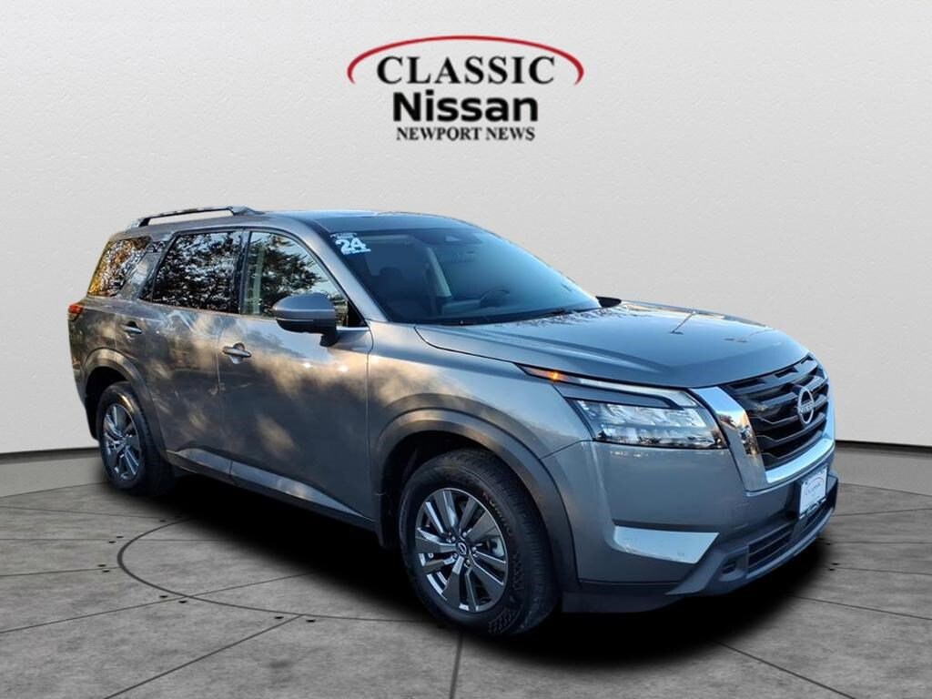 Used 2024 Nissan Pathfinder SV SV 4WD