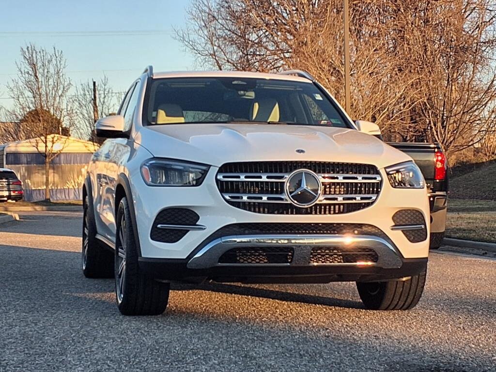 2025 Mercedes Benz GLE 350 4MATIC photo 2