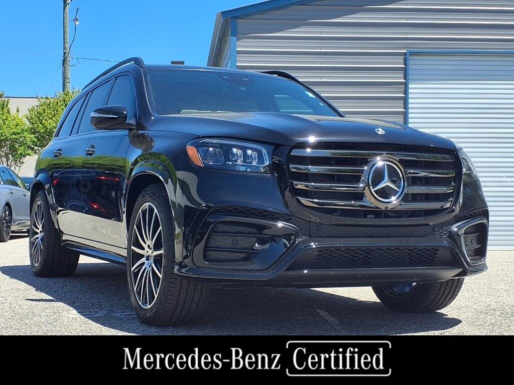 2025 Mercedes Benz GLS 450 4MATIC photo 2