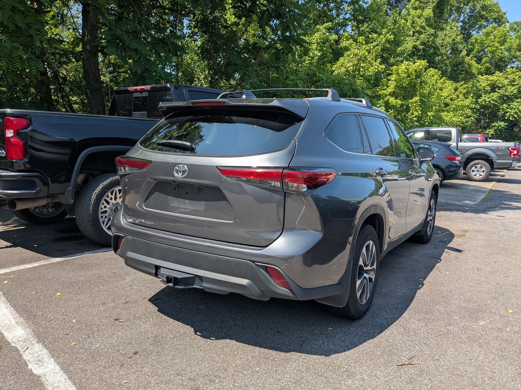2022 Toyota Highlander XLE photo 4