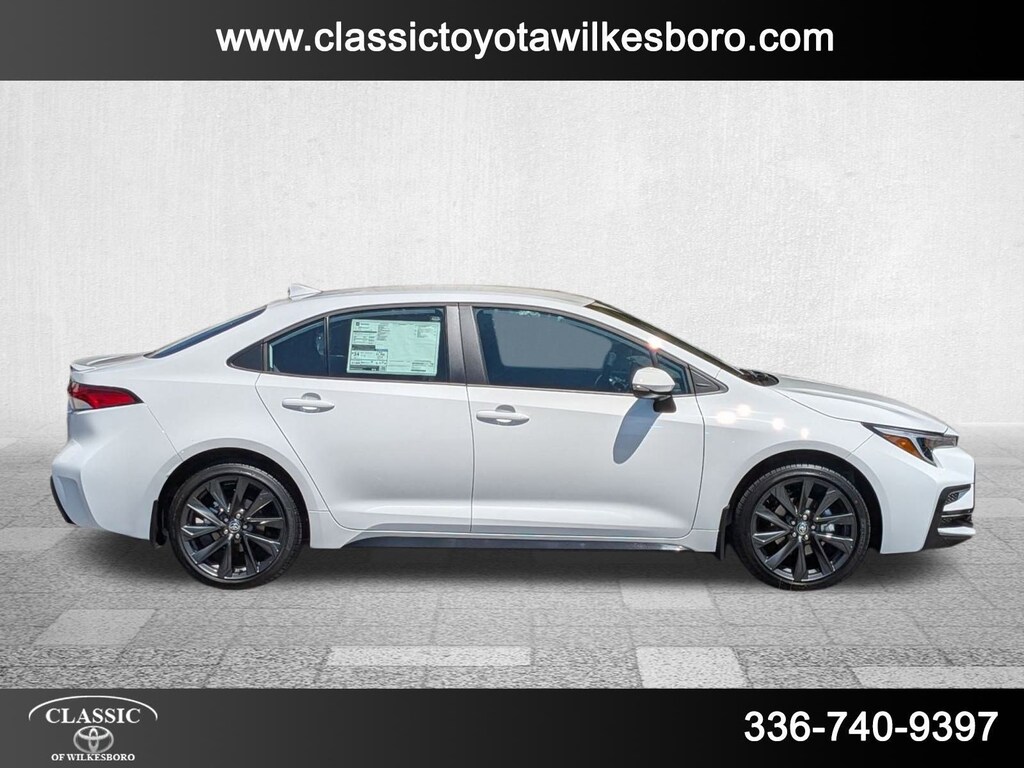 Used 2025 Toyota Corolla SE SE CVT