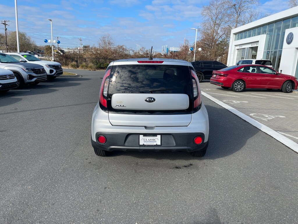 Used 2018 Kia Soul Base Auto