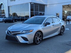 2020 Toyota Camry SE SE Auto