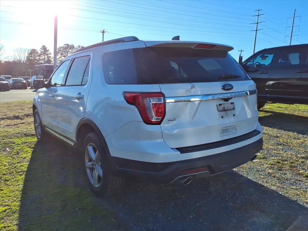 Used 2018 Ford Explorer XLT XLT FWD