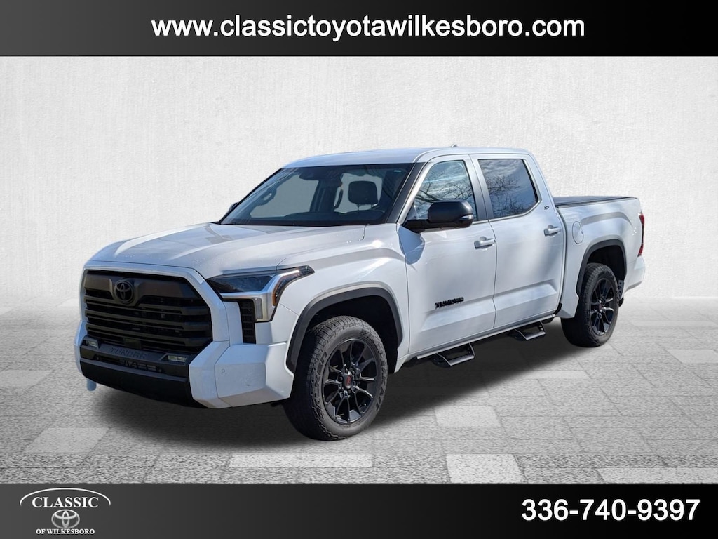 Used 2024 Toyota Tundra 2WD SR5 SR5 CrewMax 5.5 Bed