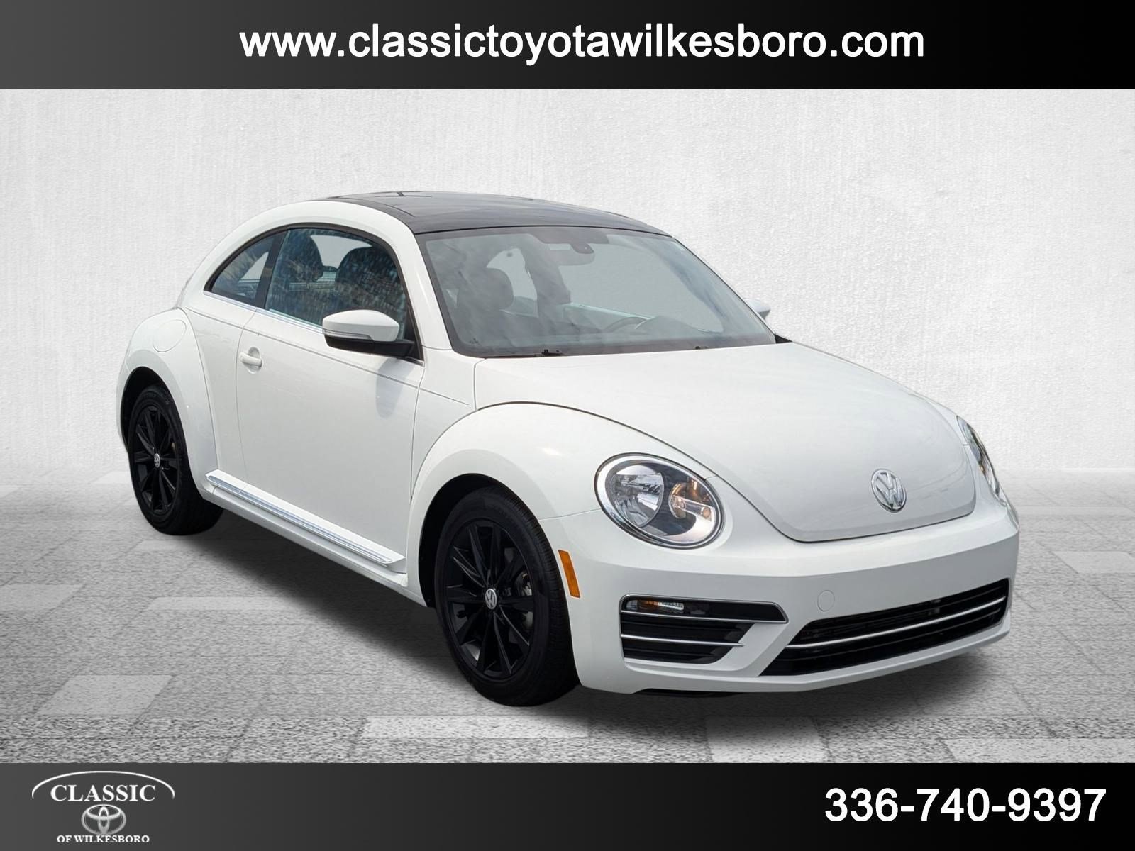 2019 Volkswagen Beetle SE photo 3