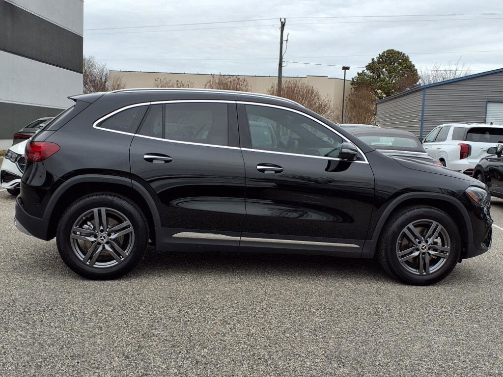 2025 Mercedes Benz GLA 250 4MATIC photo 4